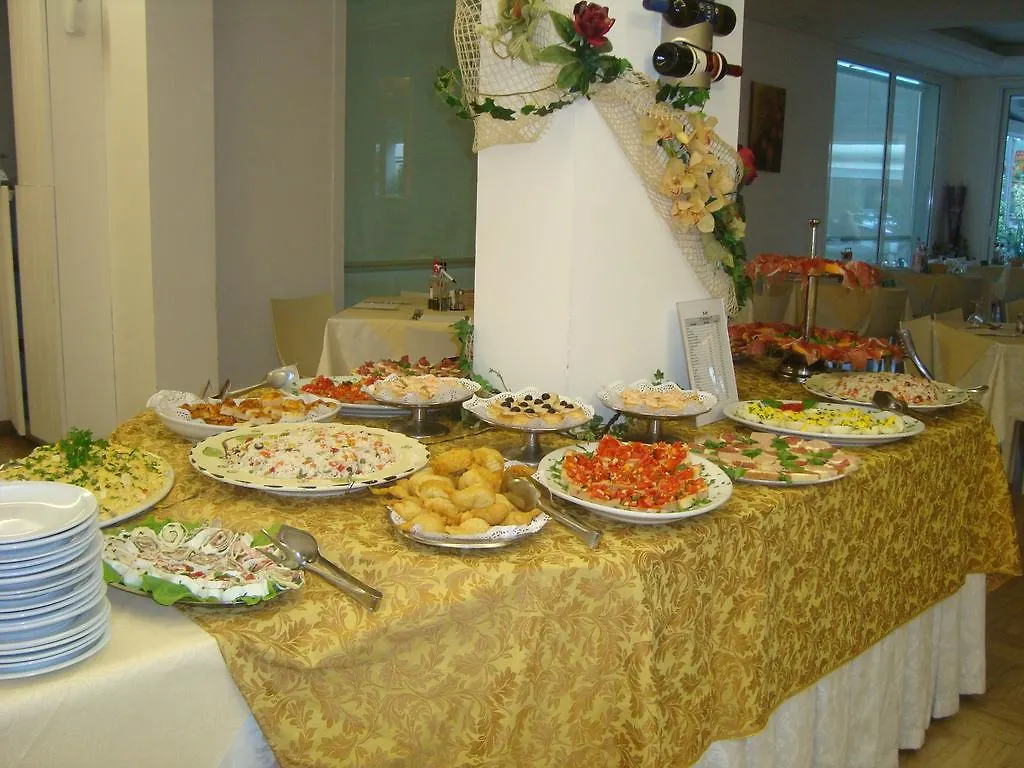 רימיני Hotel Felsinea 3*,  איטליה