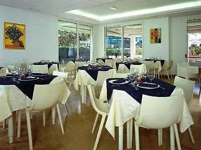 רימיני Hotel Felsinea