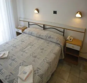 רימיני Hotel Felsinea